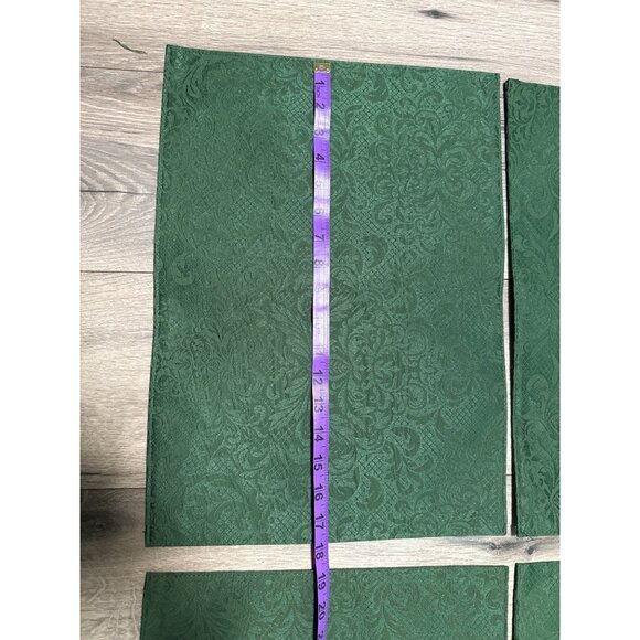 Jaclyn Smith Traditions 4-Piece Green Damask Placemats 60% Cotton 40% Polyester - Picture 4 of 7